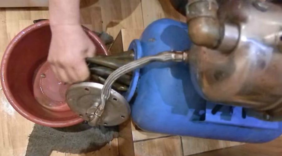 как менять мембрану в гидроаккумуляторе